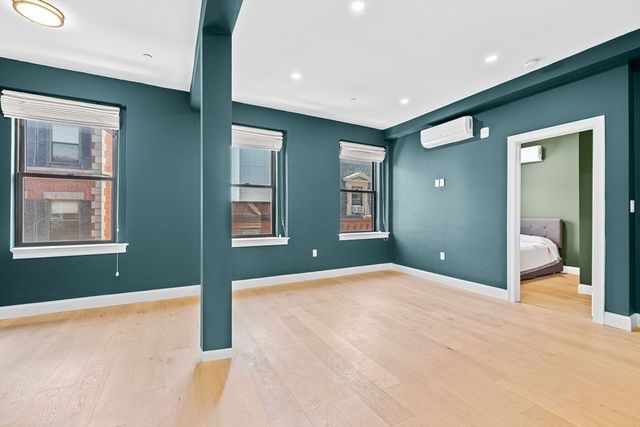 166 Salem St 8, Boston, MA 02113