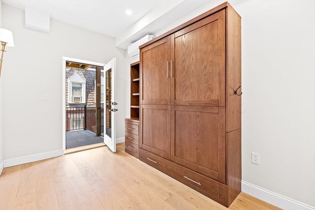 166 Salem St 8, Boston, MA 02113
