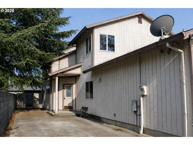 6748 Se 74TH Ave, Portland, OR 97206