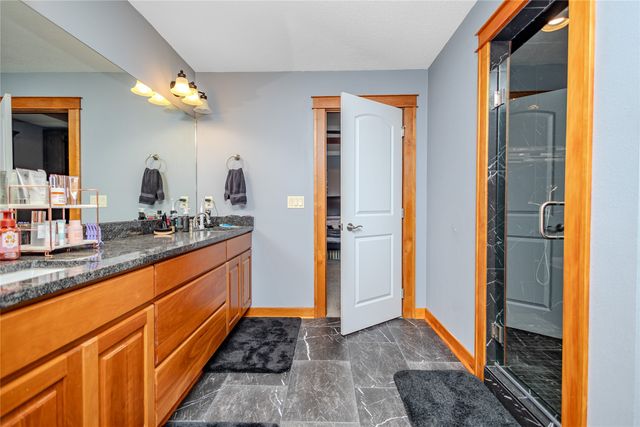 9602 Brightwater Drive, Johnston, IA 50131