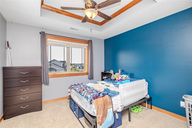9602 Brightwater Drive, Johnston, IA 50131