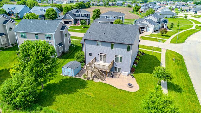 9602 Brightwater Drive, Johnston, IA 50131