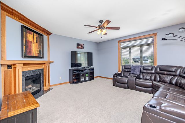 9602 Brightwater Drive, Johnston, IA 50131
