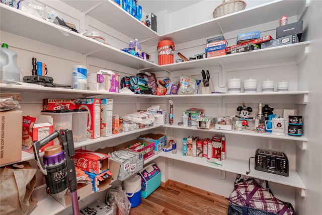 9602 Brightwater Drive, Johnston, IA 50131