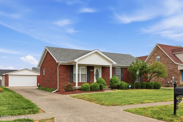 6318 Winding Stream Dr, Louisville, KY 40272