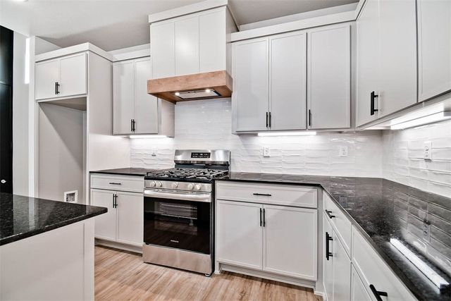 41 Nantwich Circle, Bella Vista, AR 72714