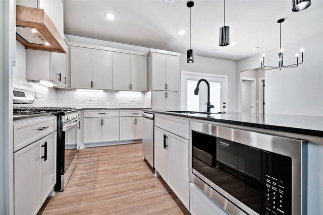 41 Nantwich Circle, Bella Vista, AR 72714