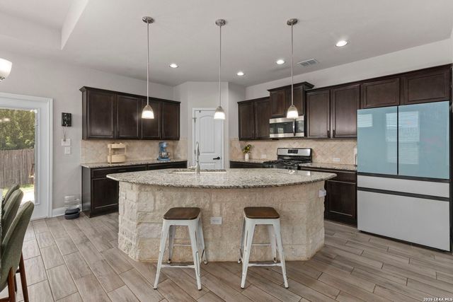 5727 Freeport Leaf, San Antonio, TX 78253