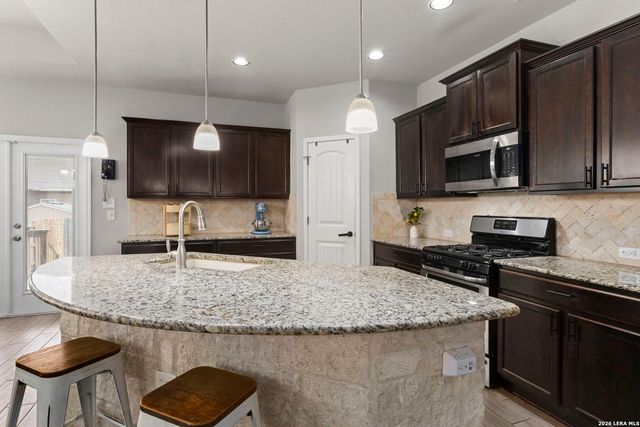 5727 Freeport Leaf, San Antonio, TX 78253