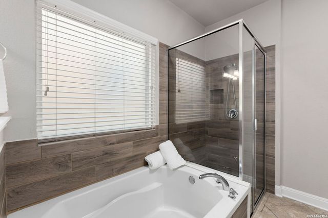 5727 Freeport Leaf, San Antonio, TX 78253