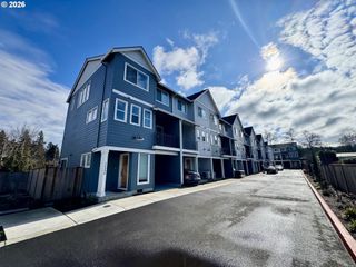 12086 Se HAROLD St, Portland, OR 97266