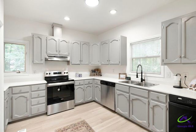 2203 Plantation, Macon, GA 31211