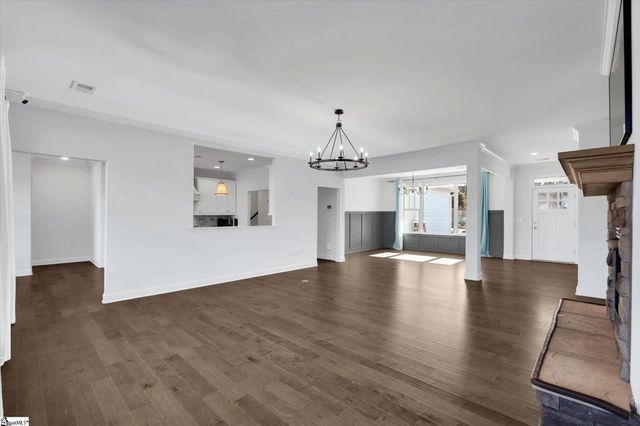 302 Kilburn Lane, Travelers Rest, SC 29690