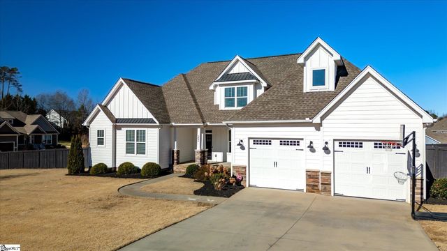 302 Kilburn Lane, Travelers Rest, SC 29690