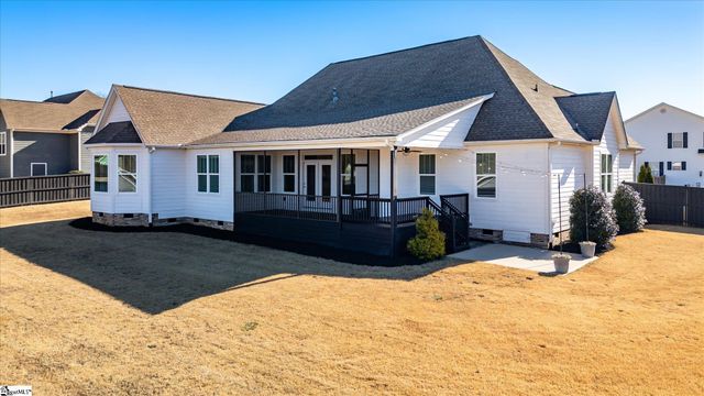 302 Kilburn Lane, Travelers Rest, SC 29690