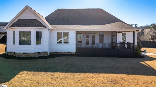 302 Kilburn Lane, Travelers Rest, SC 29690