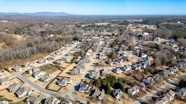 302 Kilburn Lane, Travelers Rest, SC 29690