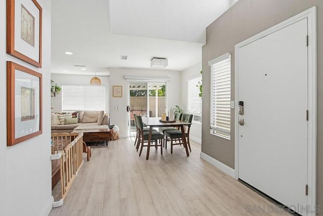 340 Ferrara, Vista, CA 92083