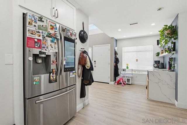 340 Ferrara, Vista, CA 92083