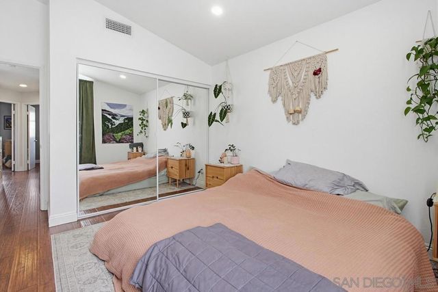 340 Ferrara, Vista, CA 92083