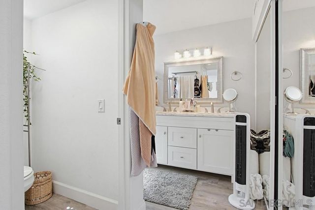340 Ferrara, Vista, CA 92083