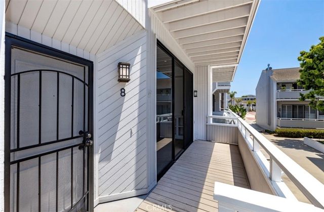 8 Mojo Court, Newport Beach, CA 92663