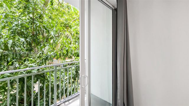 1536 NW 15th Avenue 303, Miami, FL 33125