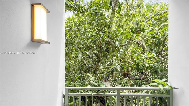 1536 NW 15th Avenue 303, Miami, FL 33125