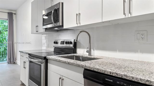 1536 NW 15th Avenue 303, Miami, FL 33125