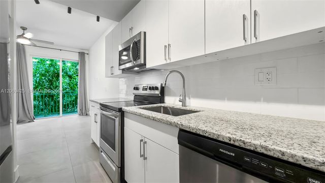 1536 NW 15th Avenue 303, Miami, FL 33125