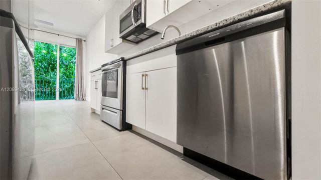 1536 NW 15th Avenue 303, Miami, FL 33125