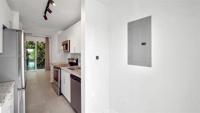 1536 NW 15th Avenue 303, Miami, FL 33125