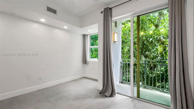 1536 NW 15th Avenue 303, Miami, FL 33125