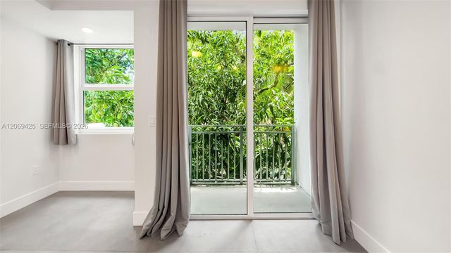 1536 NW 15th Avenue 303, Miami, FL 33125