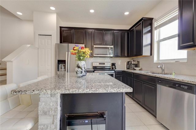 2403 SEDGE GRASS WAY, Orlando, FL 32824