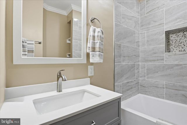 3801 W OVERLEA AVE, Baltimore, MD 21206