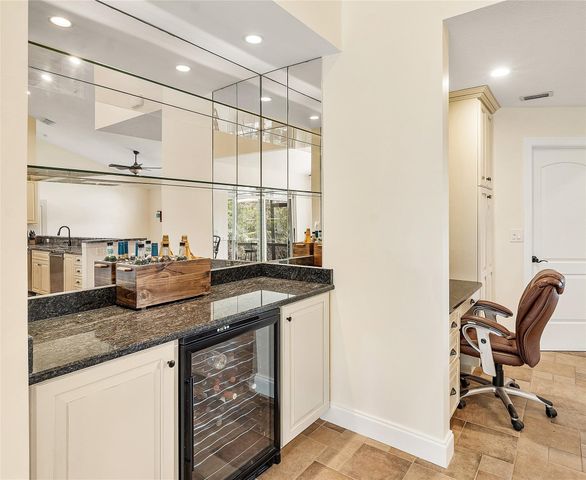 3700 NW 104th Avenue, Coral Springs, FL 33065