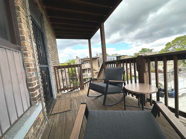 4614 N Sacramento Avenue 3, Chicago, IL 60625
