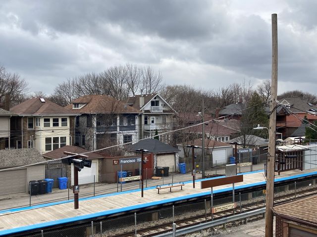 4614 N Sacramento Avenue 3, Chicago, IL 60625