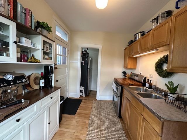4614 N Sacramento Avenue 3, Chicago, IL 60625