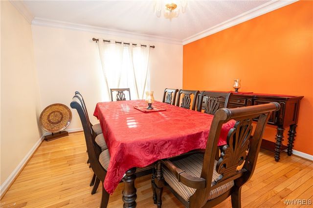 31 Azure Pine Court, Amherst, NY 14228