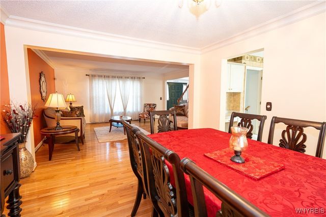 31 Azure Pine Court, Amherst, NY 14228