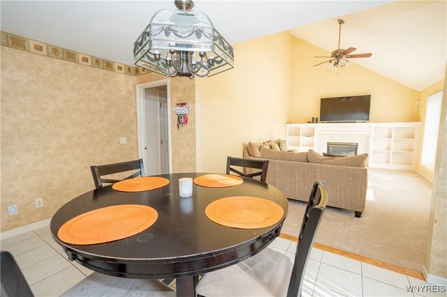 31 Azure Pine Court, Amherst, NY 14228