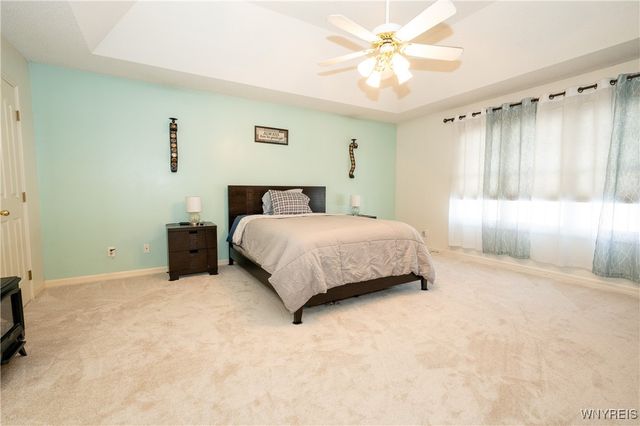 31 Azure Pine Court, Amherst, NY 14228