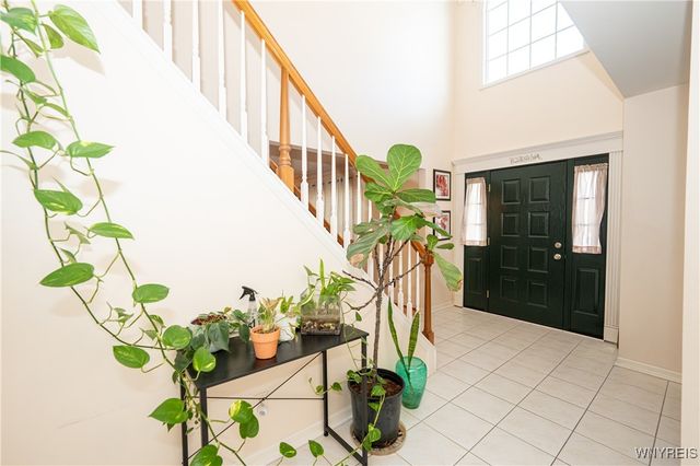 31 Azure Pine Court, Amherst, NY 14228