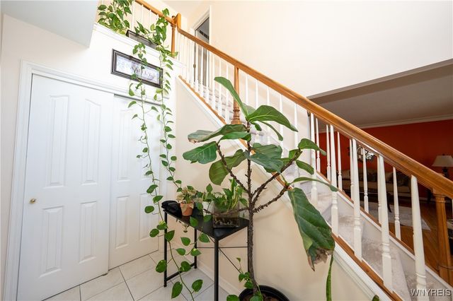 31 Azure Pine Court, Amherst, NY 14228