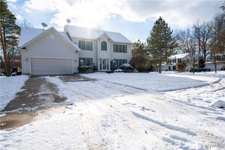 31 Azure Pine Court, Amherst, NY 14228