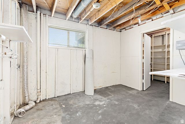 988 E 200 N, Springville, UT 84663