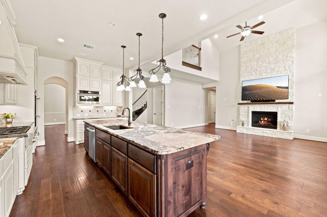 28680 Clear Woods Drive, Spring, TX 77386