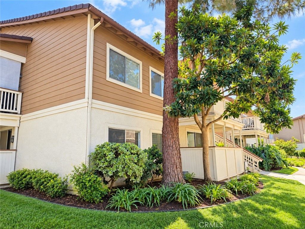 2456 Pleasant Way A, Thousand Oaks, CA 91362 — exterior